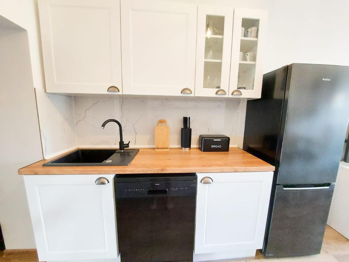 Ratusz Na 5 Apartment Jelenia Gora Exterior photo