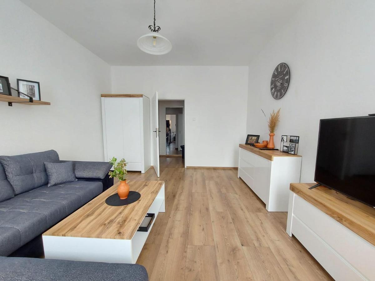 Ratusz Na 5 Apartment Jelenia Gora Exterior photo