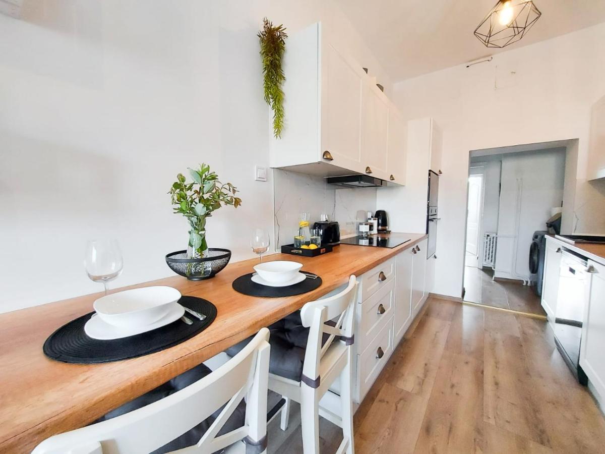Ratusz Na 5 Apartment Jelenia Gora Exterior photo